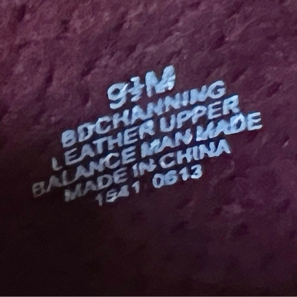 Bandolino Burgundy Suede Heels - Picture 3 of 8